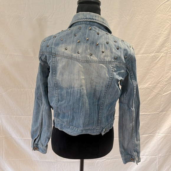 Forever 21 Jean Jacket - Picture 2 of 4